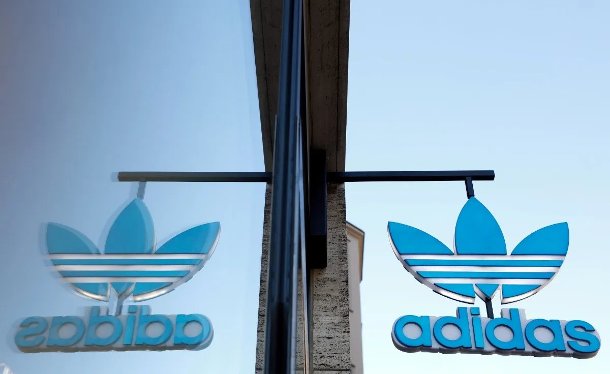 Adidas cae 12% en Bolsa tras anunciar que ruptura con Kanye West le dejaría pérdidas este año